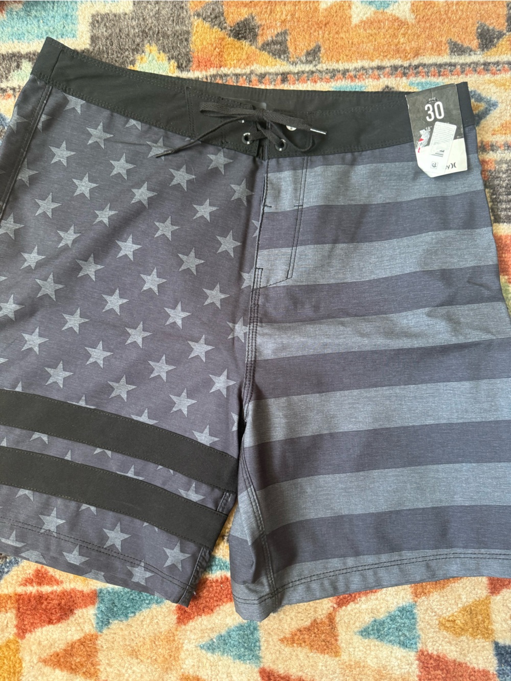 NWT Men’s Hurley black & gray American flag swim shorts